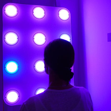 Panneau de chromothérapie Lumencure Chromolum Premium pour les bains de couleur en couleur thérapie